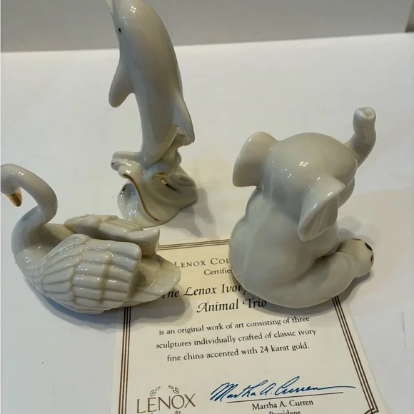Lenox Ivory & Gold Animal Trio. Elephant, Dolphin & Swan Figurines W/ COA - Picture 5 of 6